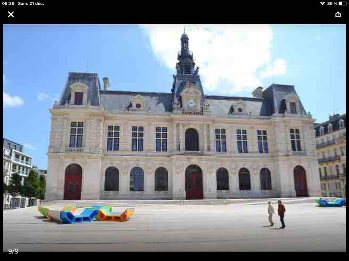 13 boulvard Solférino T2 agréable pour 4 pers Poitiers Extérieur photo